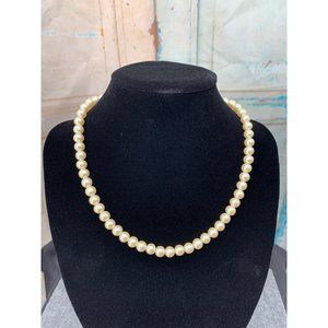 Creamy Yellow/White Faux Pearl Necklace